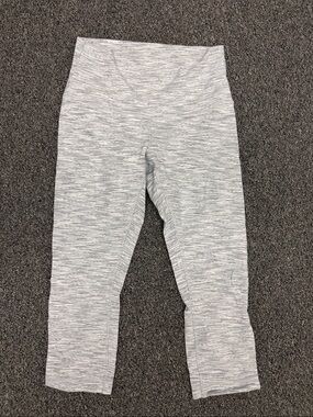 Lululemon 8 Gray Space-Dye Cropped Leggings